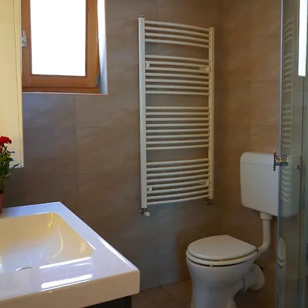 Buda Side Apartment *